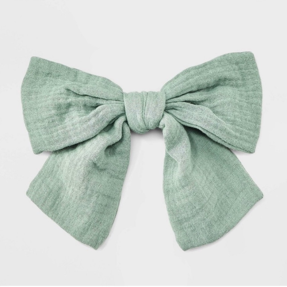 Wrinkled Linen Bow Hair Barrette -Fashionable
Solid Hair Clip for Styling